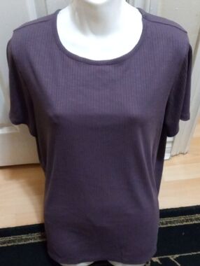 $1>>>>Old Navy Short Sleeve Ribbed Tee - Plum